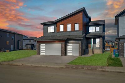 38 S Shore Rd, House detached with 7 bedrooms, 6 bathrooms and 6 parking in Chestermere AB | Image 1