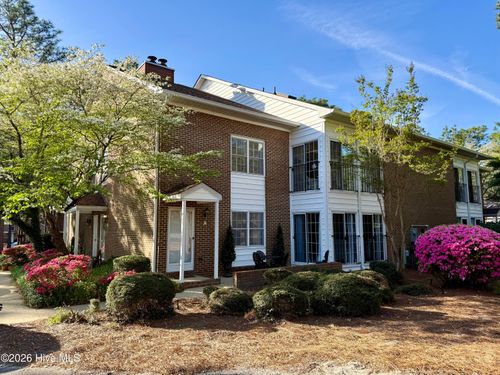 a-10 Pinehurst Manor Dr, Pinehurst, NC, 28374-8187 | Card Image