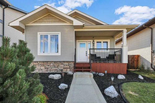 9 Valley Cres, Blackfalds, AB, T4M0K1 | Card Image
