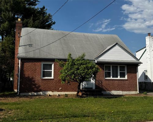 265 Walton St, West Hempstead, NY, 11552-3056 | Card Image