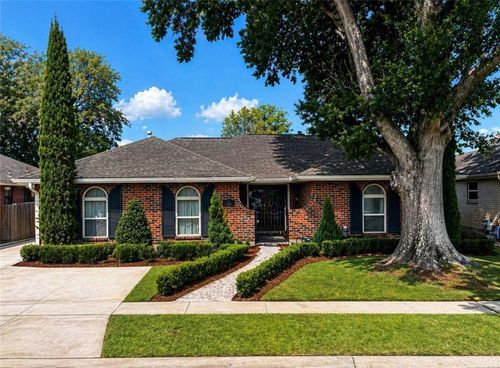 5 Gelpi Ave, Kenner, LA, 70065-3118 | Card Image