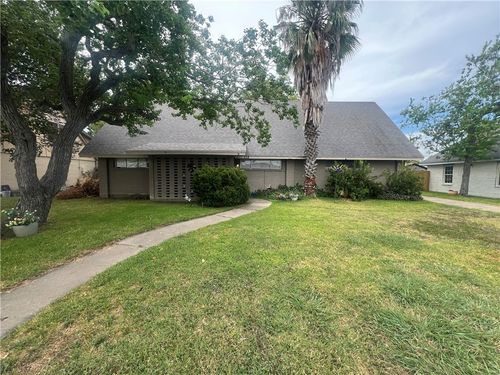 112 Driftwood Dr, Portland, TX, 78374-2524 | Card Image
