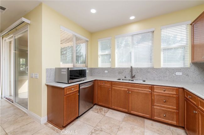 7271 Enclave Dr, House other with 3 bedrooms, 3 bathrooms and 4 parking in Eastvale CA | Image 13
