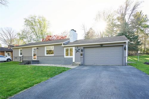 2625 Eaton Rd Nw, Canton, OH, 44708-1723 | Card Image