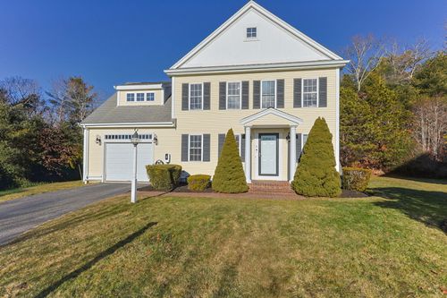 6 Granite Cir, East Sandwich, MA, 02537-1381 | Card Image