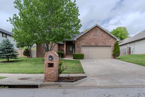 703 Silver Streak Rd, Nixa, MO, 65714-7871 | Card Image