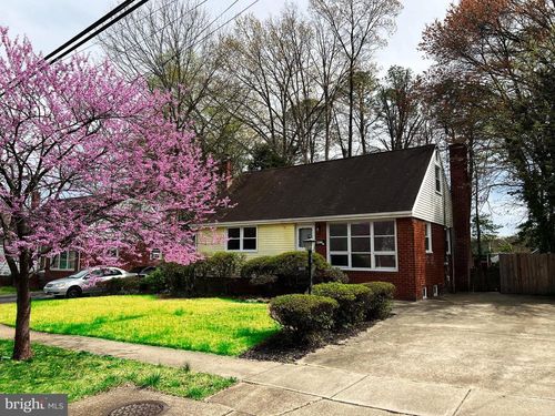 8411 Cathedral Ave, NEW CARROLLTON, MD, 20784-3307 | Card Image
