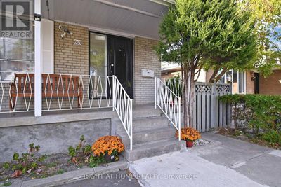 803 Bloor St, House other with 7 bedrooms, 3 bathrooms and 6 parking in Mississauga ON | Image 2