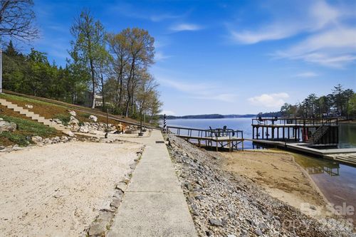 2761 Hemlock Ct, Nebo, NC, 28761-9681 | Card Image