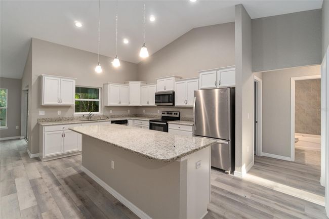 8291 Sw 138 Th Ter, House other with 4 bedrooms, 2 bathrooms and null parking in DUNNELLON FL | Image 8