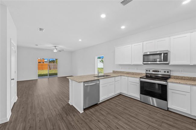 8416 100 Th Ave, House other with 4 bedrooms, 2 bathrooms and null parking in Vero Beach FL | Image 9