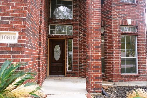10610 Lyndon Meadows Dr, Houston, TX, 77095-6666 | Card Image