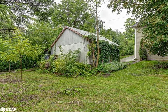 9 Sunnidale Rd, Home with 4 bedrooms, 2 bathrooms and 6 parking in Barrie ON | Image 5