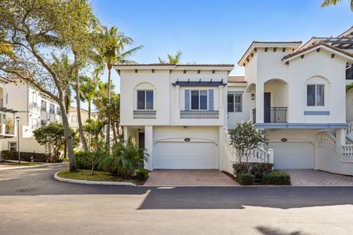 3041 Waterside Cir, Boynton Beach, FL, 33435-6401 | Card Image