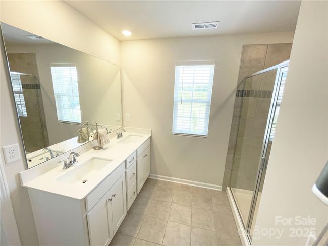 8060 Scarlet Maple Ln, Townhouse with 3 bedrooms, 3 bathrooms and null parking in Tega Cay SC | Image 10