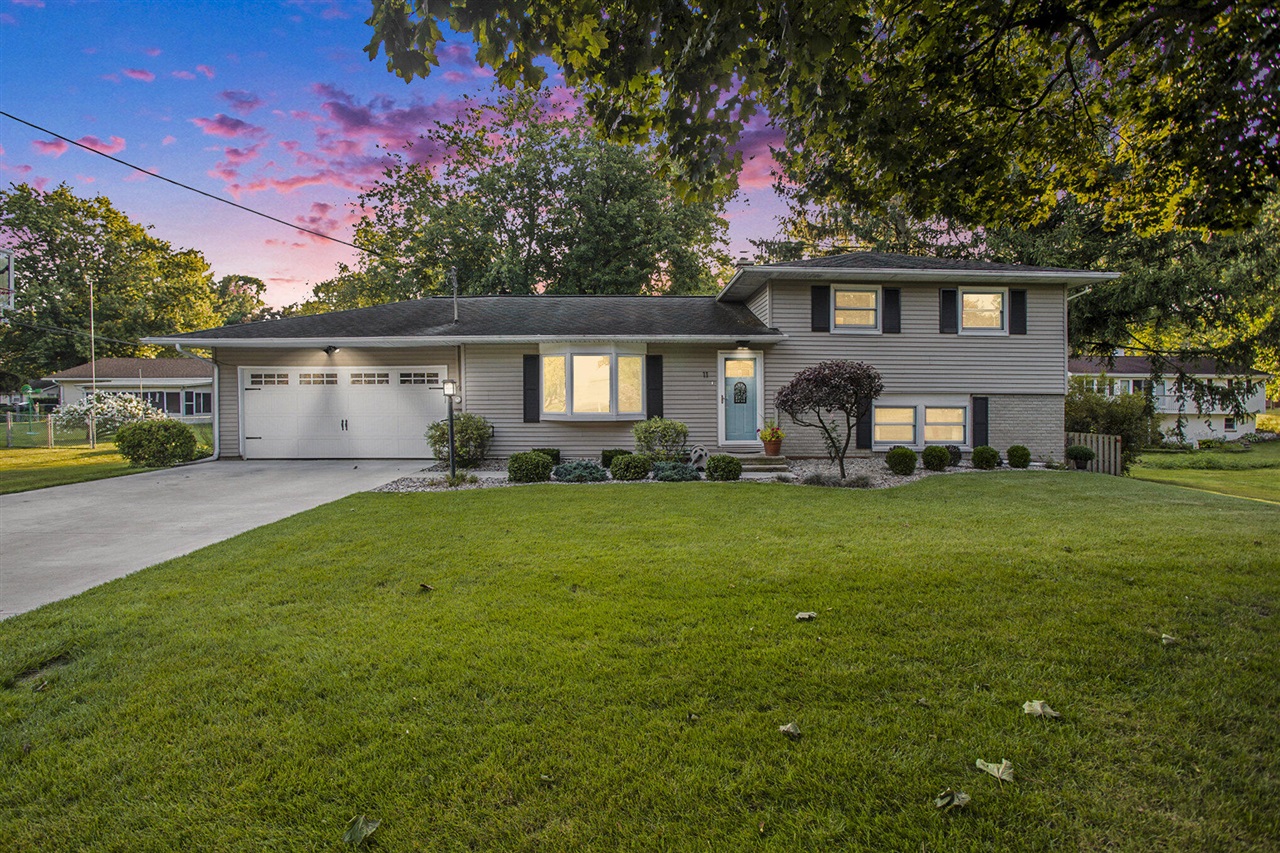 Carlyle Ave, Coldwater, MI 49036