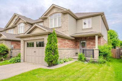 50 Wilkie Cres, Home with 3 bedrooms, 3 bathrooms and 2 parking in Guelph ON | Image 3