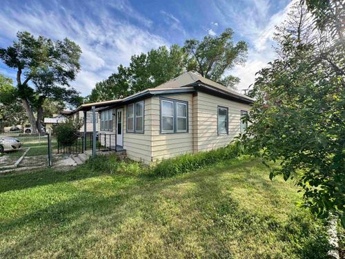 400 6th Ave, Edgemont, SD, 57735-4817 | Card Image