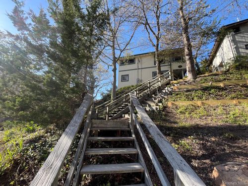 1834A Edwards Avenue, Riverhead, NY, 11933 | Card Image