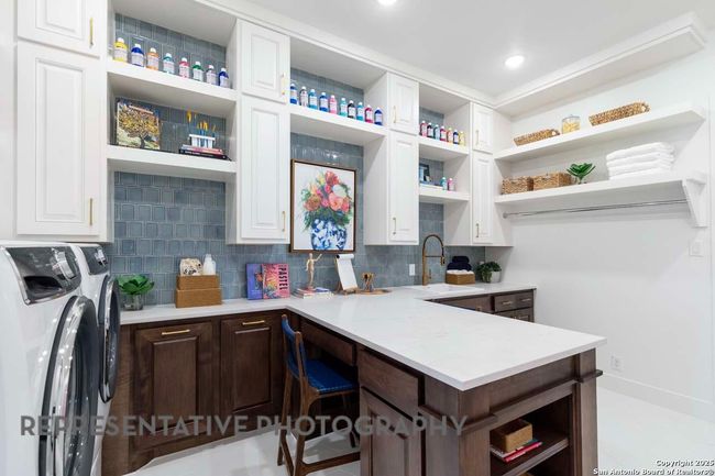 310 Cleveland, House other with 4 bedrooms, 5 bathrooms and null parking in New Braunfels TX | Image 44