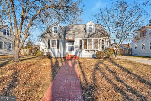 528 Dubois Ave, BARRINGTON, NJ, 08007-1012 | Card Image