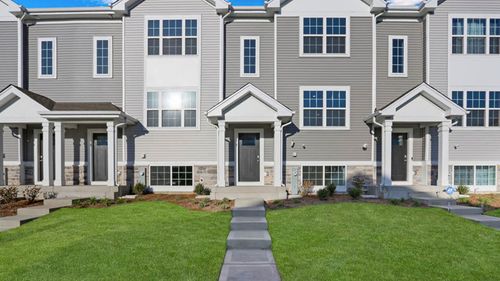 879 Briar Glen Ct, Hampshire, IL, 60140-1032 | Card Image