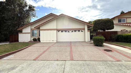 4398 N Spoonwood Ct, Concord, CA, 94521-4305 | Card Image