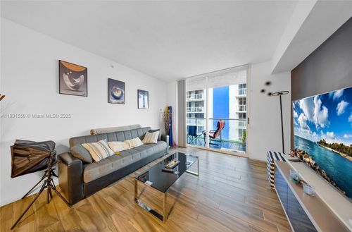 apt-911-5091 Nw 7th St, Miami, FL, 33126-3474 | Card Image