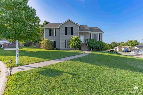 2204 Elk Ct, Junction City, KS, 66441-9018 | Card Image