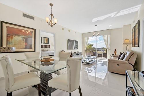 1205-550 Okeechobee Blvd, West Palm Beach, FL, 33401-6317 | Card Image