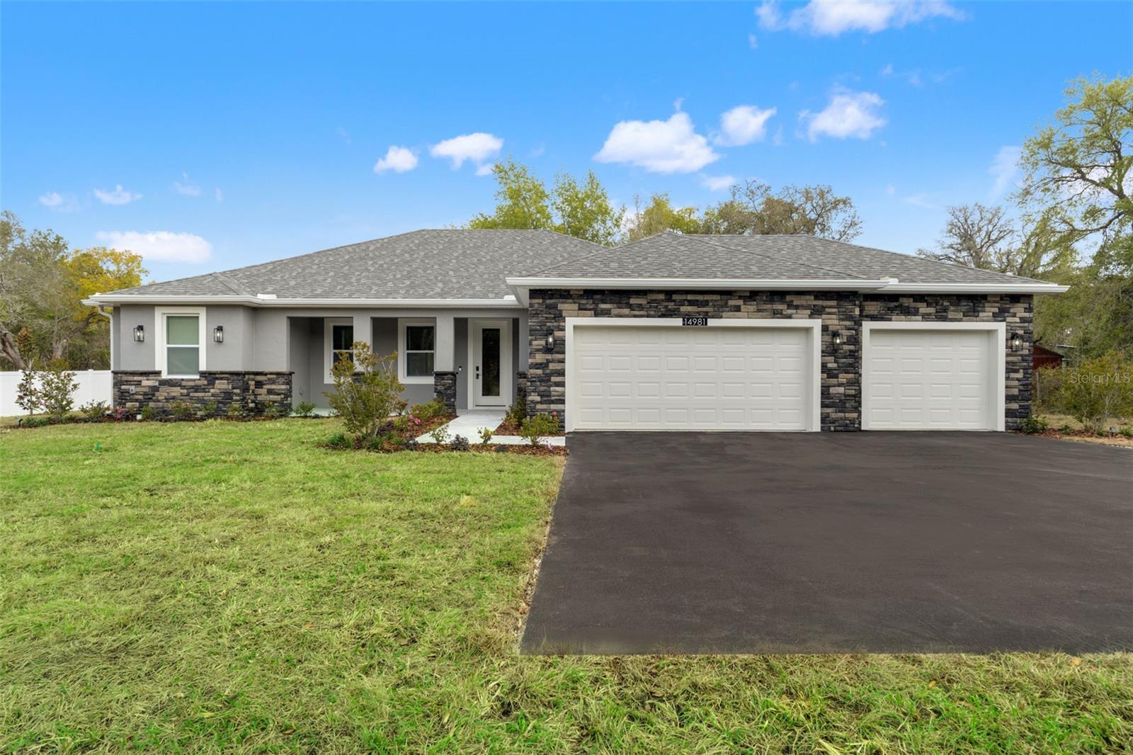 Residential in SPRING HILL 4