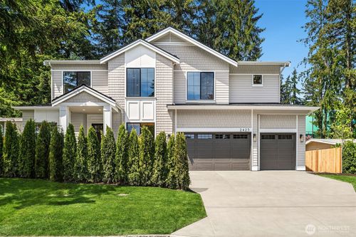 2425 153rd Ave Se, Bellevue, WA, 98007-6339 | Card Image