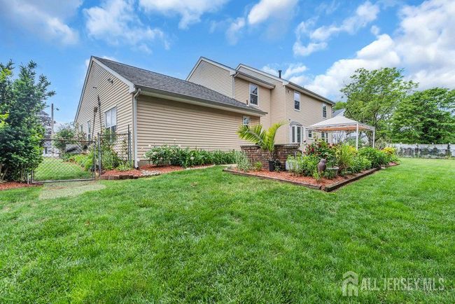 51 Sturbridge Dr, House other with 5 bedrooms, 4 bathrooms and null parking in Piscataway NJ | Image 75