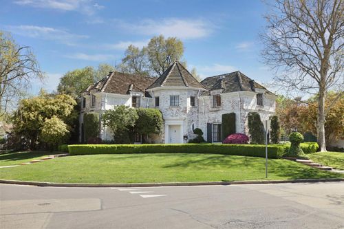 2730 Dwight Way, Stockton, CA, 95204 | Card Image