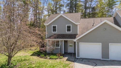 8-30 Meadow Lane, Freeport, ME, 04032 | Card Image