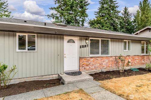 23807 80th Ave W, Edmonds, WA, 98026-9200 | Card Image