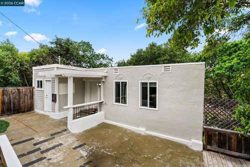 2220 2220 S Crest Ave, Martinez, CA, 94553 | Card Image