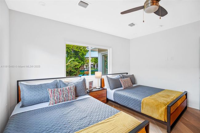 38 Sw 25 Th Rd, House other with 3 bedrooms, 3 bathrooms and null parking in Miami FL | Image 19