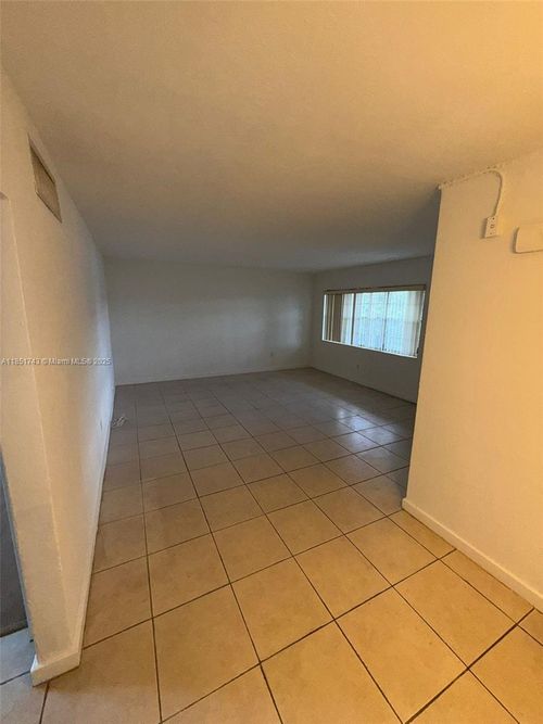 apt-301-13700 Ne 6th Ave, North Miami, FL, 33161-3769 | Card Image