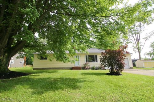 7958 Bellflower Rd, Mentor, OH, 44060-4007 | Card Image