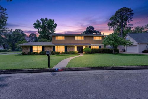 1601 Willowview St, Longview, TX, 75604 | Card Image