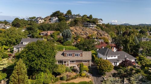 280 King George Terr, Victoria, BC, V8S2K2 | Card Image