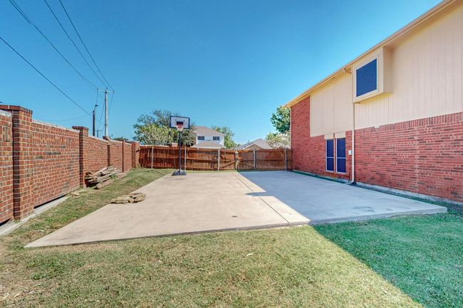 8202 Silverton Dr, House other with 4 bedrooms, 4 bathrooms and null parking in Arlington TX | Image 37