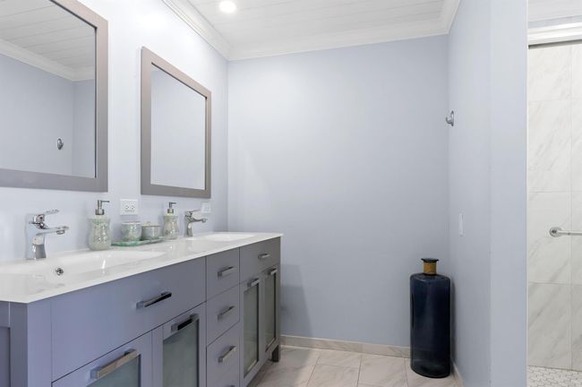 111 Ocean Dunes Cir, Condo with 2 bedrooms, 3 bathrooms and null parking in Jupiter FL | Image 9