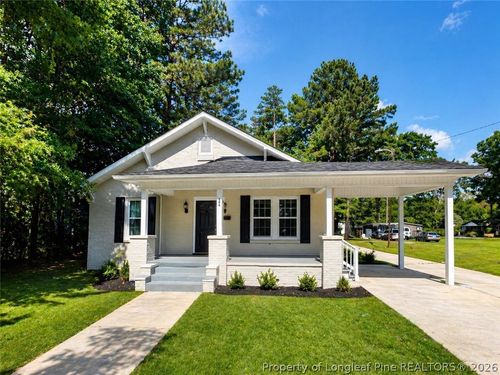 304 S Patterson St, Maxton, NC, 28364-2242 | Card Image