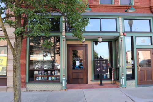 340 E Michigan Ave, Kalamazoo, MI, 49007-3833 | Card Image