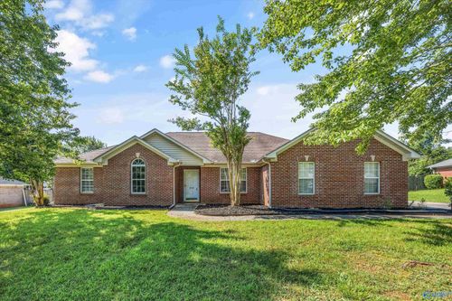 216 Sara Sista Cir, Harvest, AL, 35749-9623 | Card Image