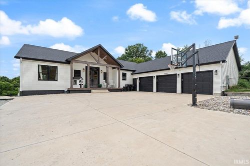 2584 W Sheckler Rd, Columbia City, IN, 46725-9509 | Card Image