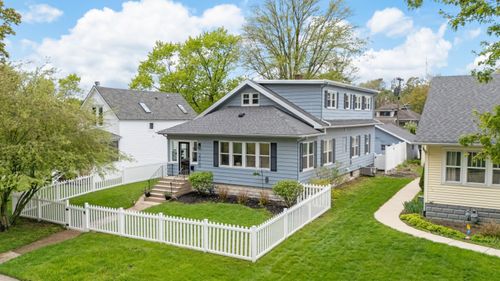 2010 Forres Ave, Saint Joseph, MI, 49085-1607 | Card Image