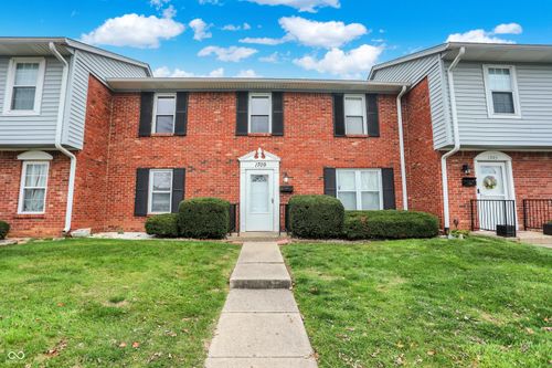 1709 Queensbridge Drive, Indianapolis, IN, 46219 | Card Image